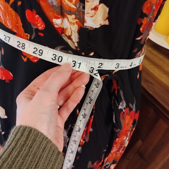 Delicious red and black floral Hi-Lo maxi sress true wrap, flexible sizing, M - Picture 5 of 6